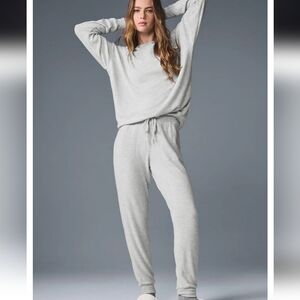 Alo Yoga Soho Sweatpants In Athletic Heather Grey Sz XXS NWOT